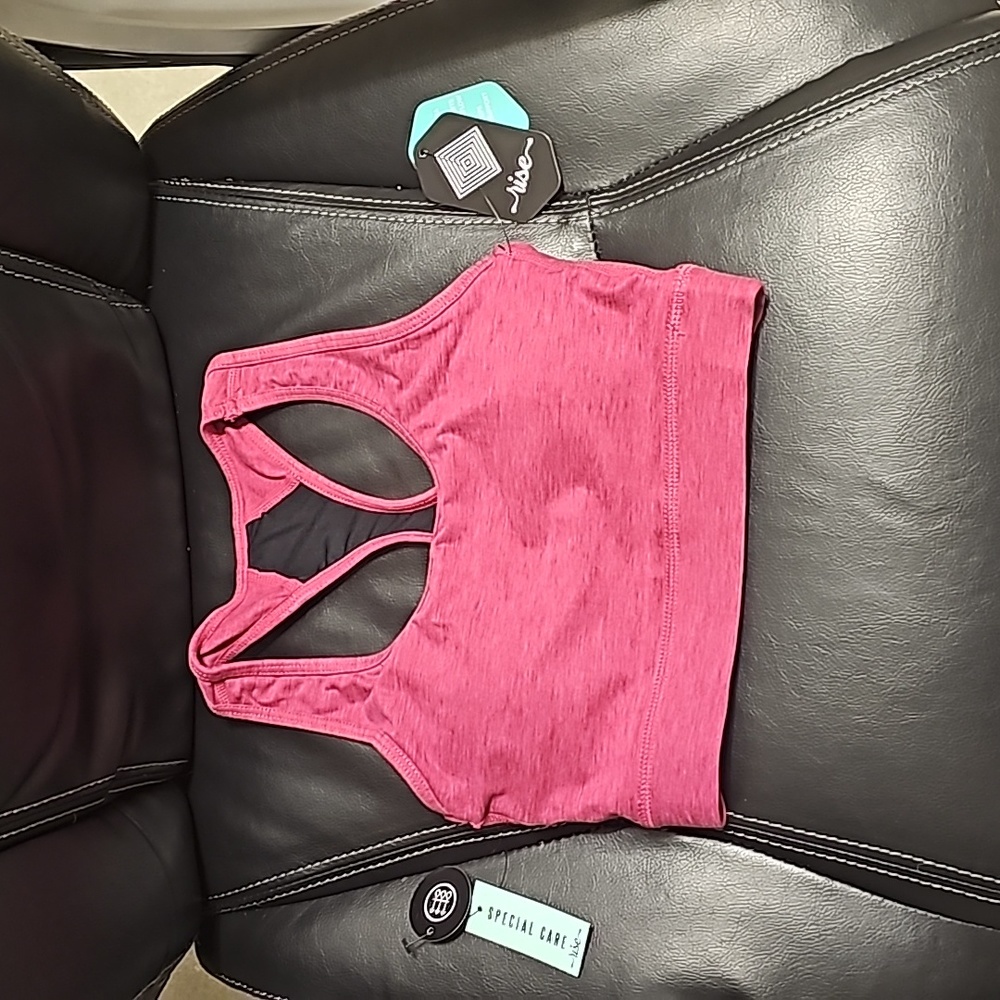 Invincible sports bra by LuLaRoe